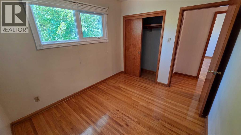 4907 10 Avenue Sw Property Photo 14