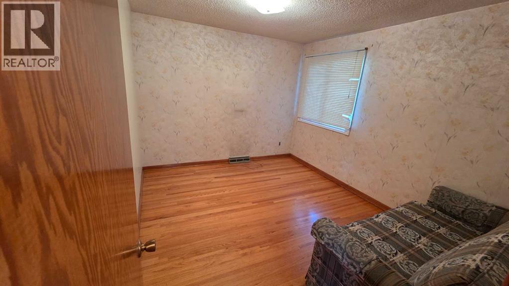 4907 10 Avenue Sw Property Photo 15