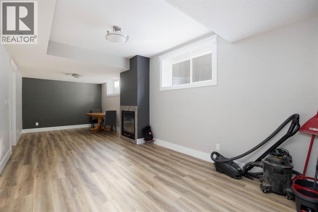 149 Ward Crescent Property Photo 32