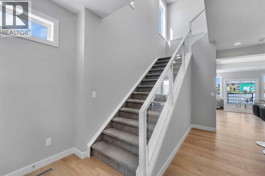 390 South Shore Drive Property Photo 3
