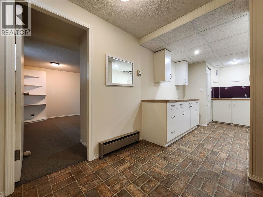 2211 10 Avenue S Property Photo 29