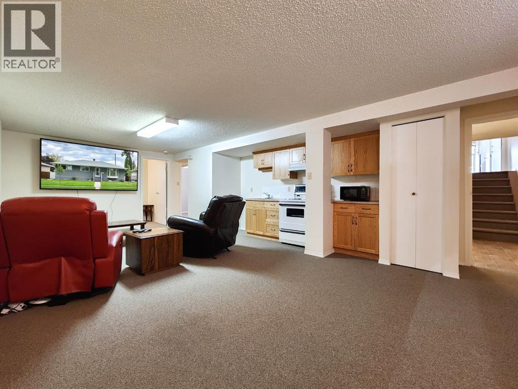 2211 10 Avenue S Property Photo 31