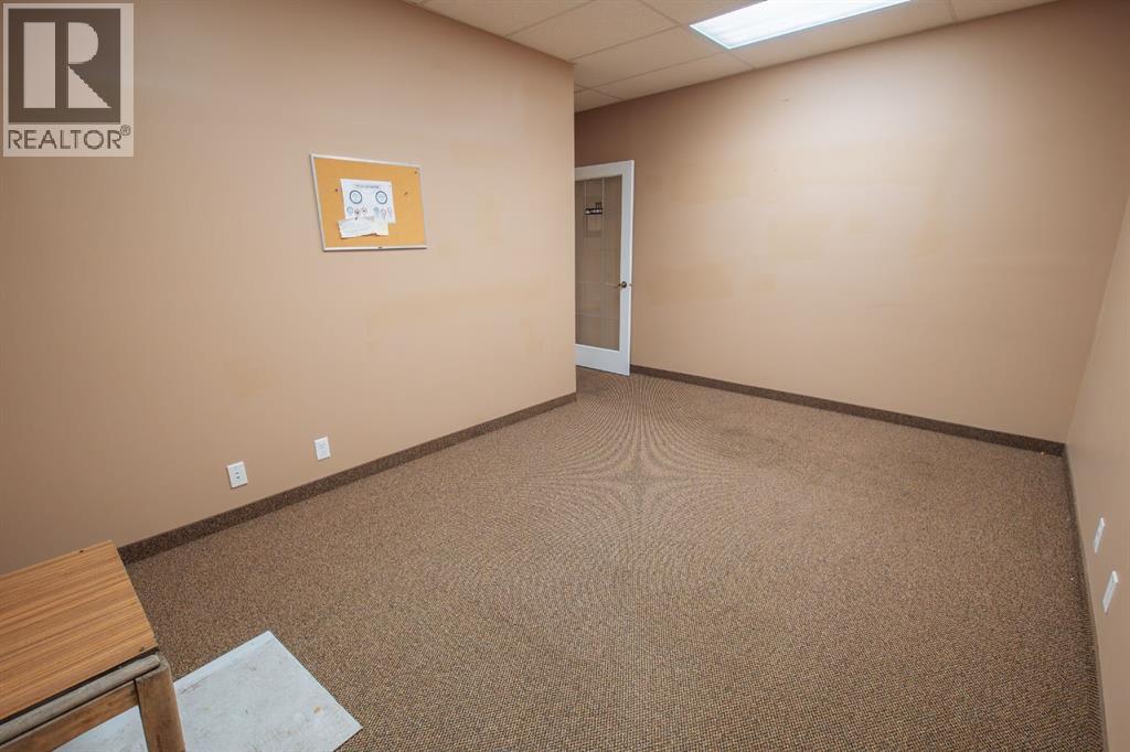 32 Westwinds Crescent Ne Property Photo 31
