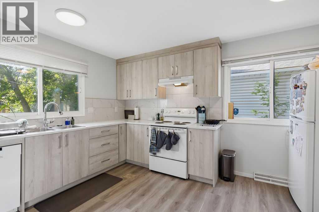 2812 19 Street Nw Property Photo 6