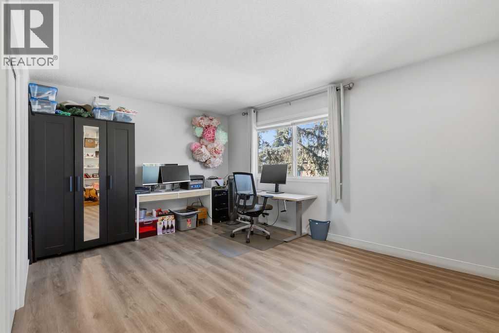 2812 19 Street Nw Property Photo 15