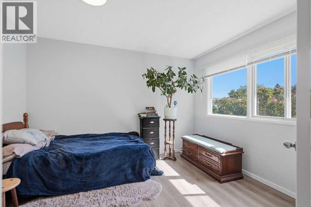 2812 19 Street Nw Property Photo 17