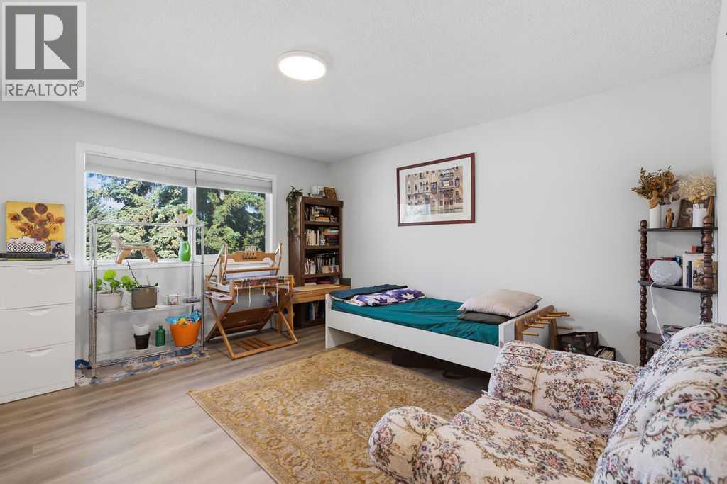 2812 19 Street Nw Property Photo 18