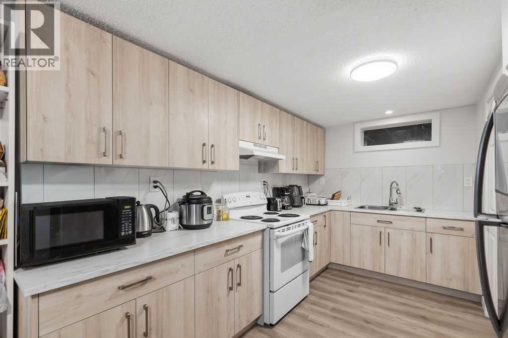 2812 19 Street Nw Property Photo 23