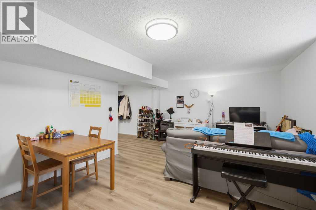 2812 19 Street Nw Property Photo 24