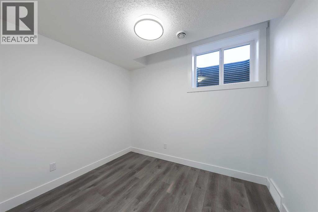 3538 43 Street Sw Property Photo 38