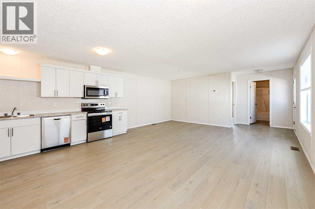 4802 54 Avenue Property Photo 8