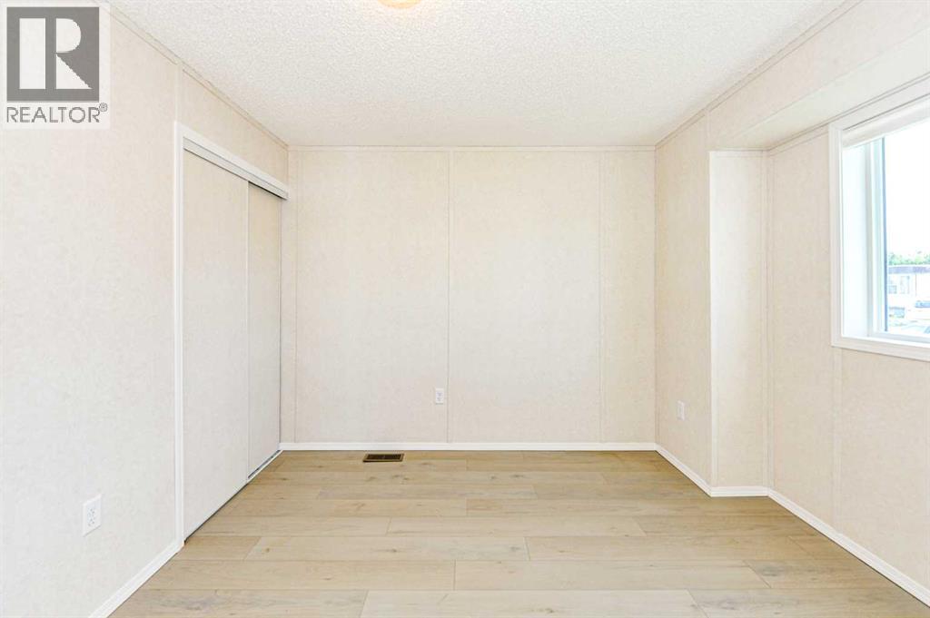 4802 54 Avenue Property Photo 15