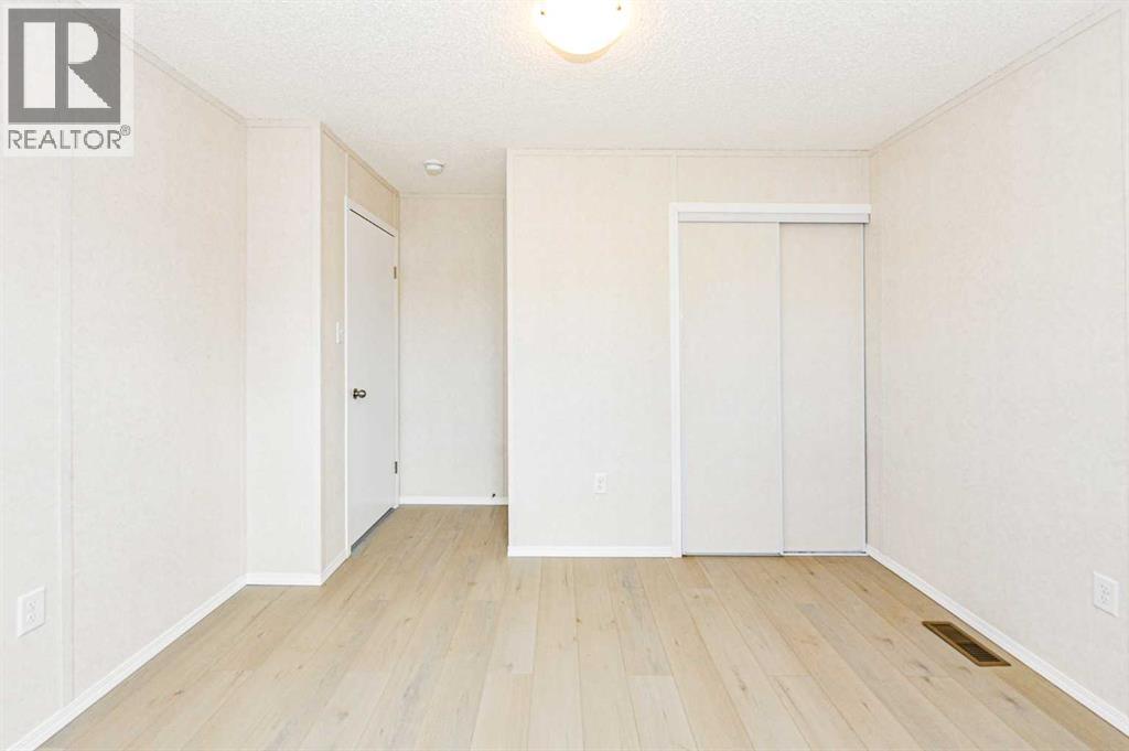 4802 54 Avenue Property Photo 16