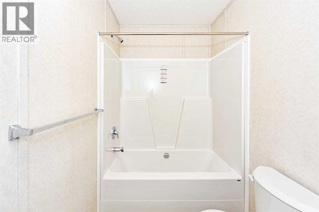 4802 54 Avenue Property Photo 18