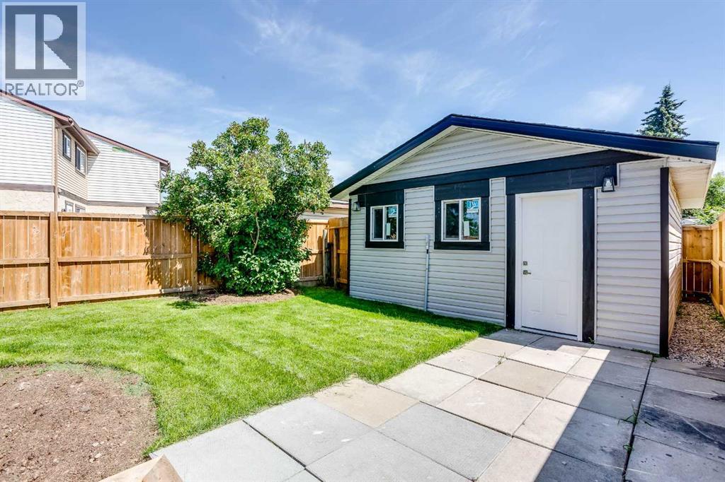 68 Abergale Way Ne Property Photo 30