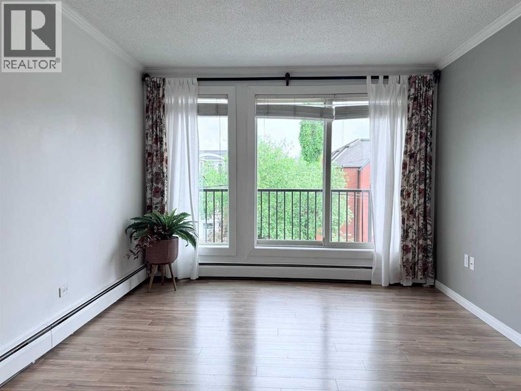 808 Royal Avenue Southwest Property Photo 6