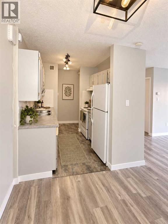 8948 Elbow Drive Southwest Property Photo 13