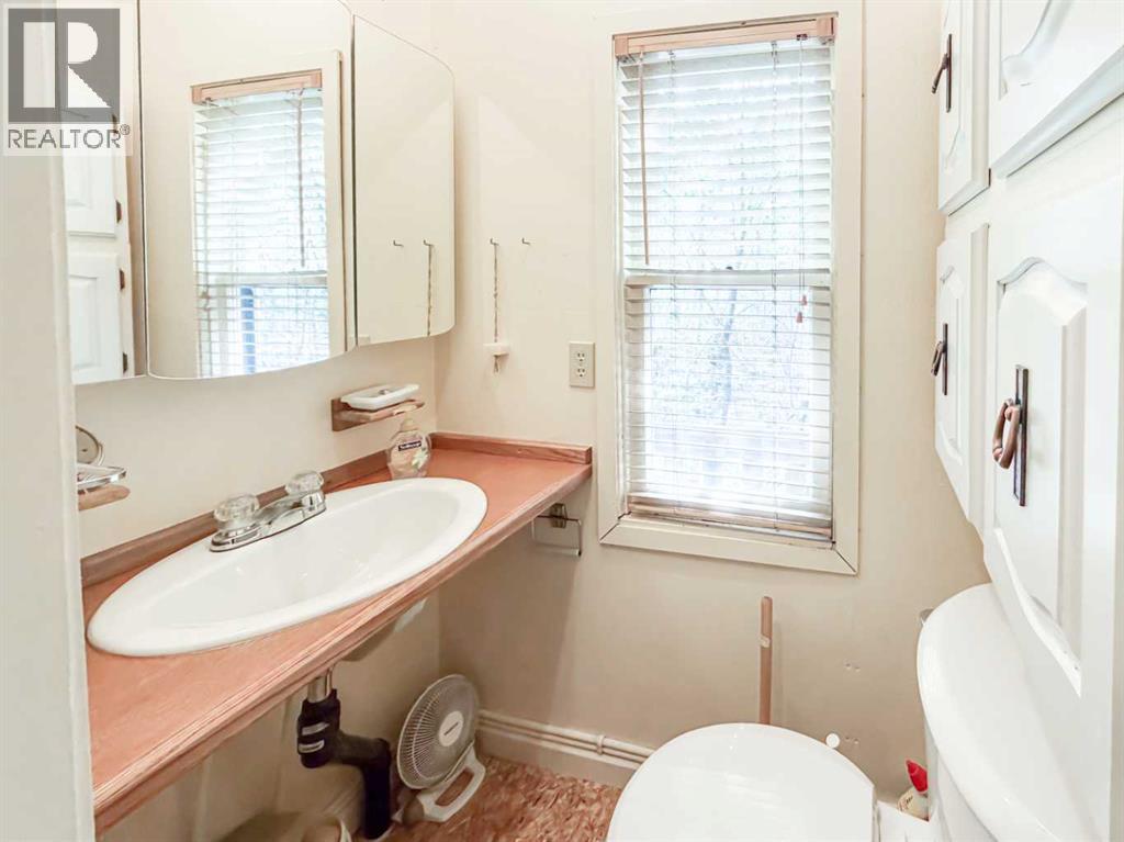Block 2 Lot 1 Property Photo 16