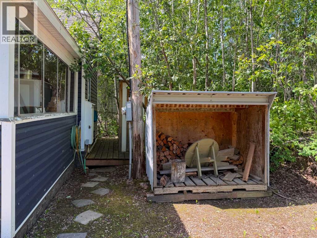 Block 2 Lot 1 Property Photo 28