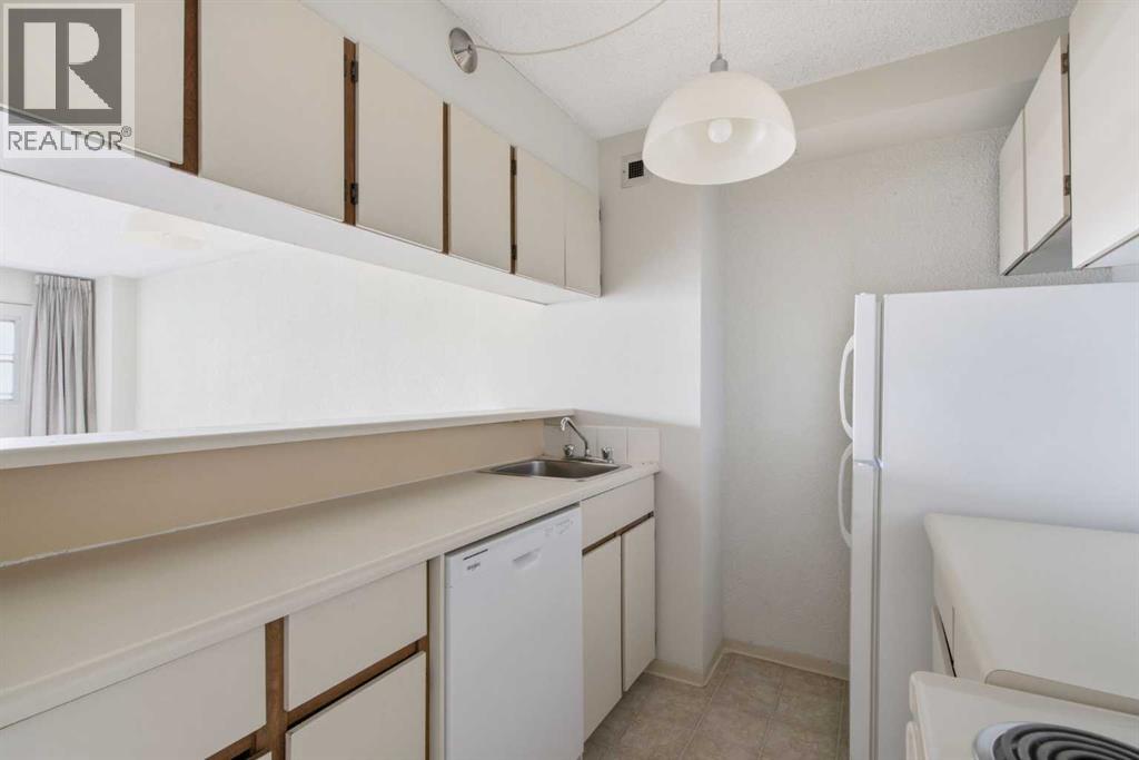 221 6 Avenue Southeast Property Photo 7