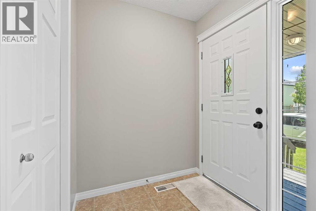 28 Saddlebrook Gardens Ne Property Photo 3