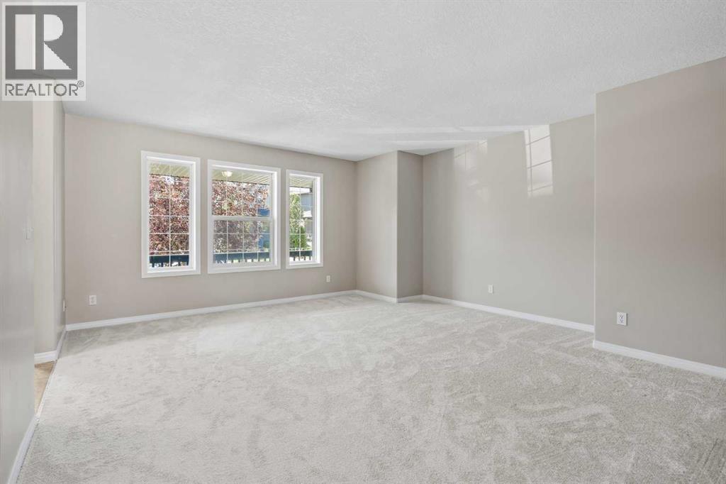 28 Saddlebrook Gardens Ne Property Photo 4