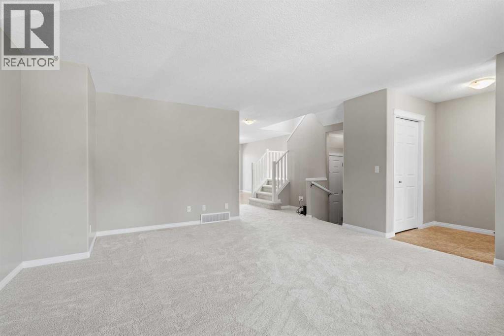 28 Saddlebrook Gardens Ne Property Photo 5