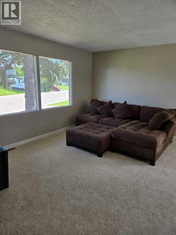 410 7 Street Property Photo 8