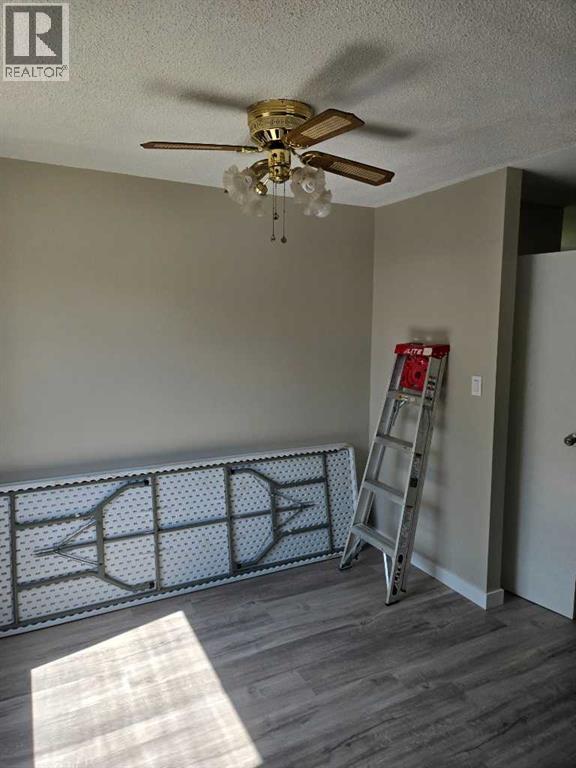410 7 Street Property Photo 11