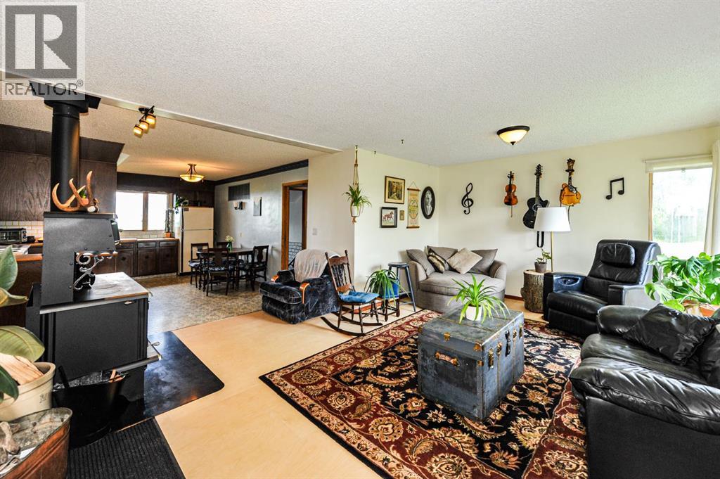 430042 Range Road 220 Property Photo 11