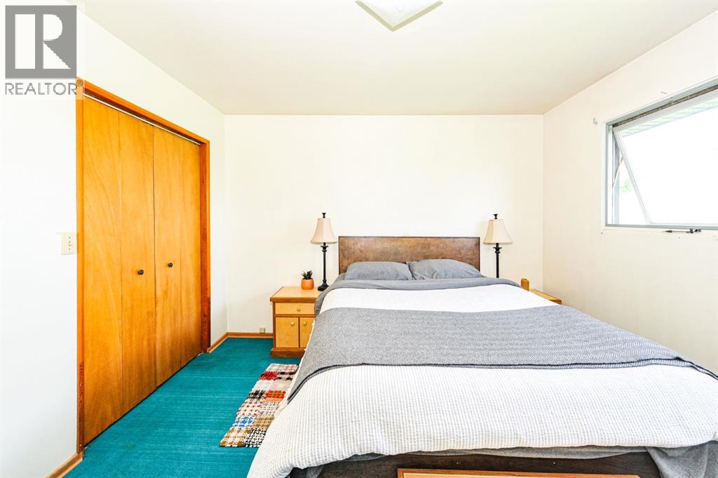430042 Range Road 220 Property Photo 14