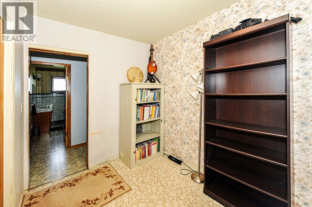 430042 Range Road 220 Property Photo 18