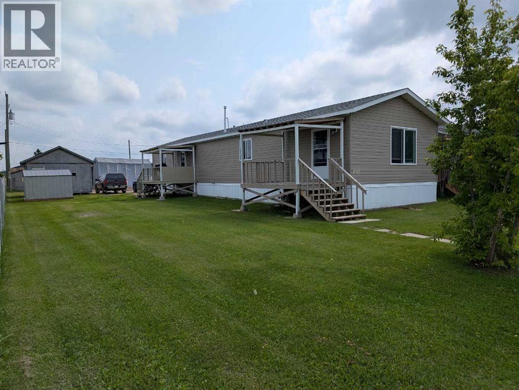 4915 1 Street Property Photo 2