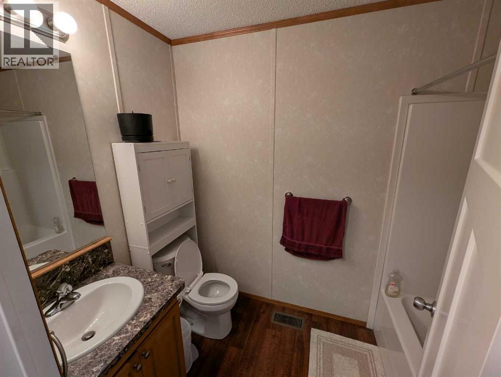 4915 1 Street Property Photo 14