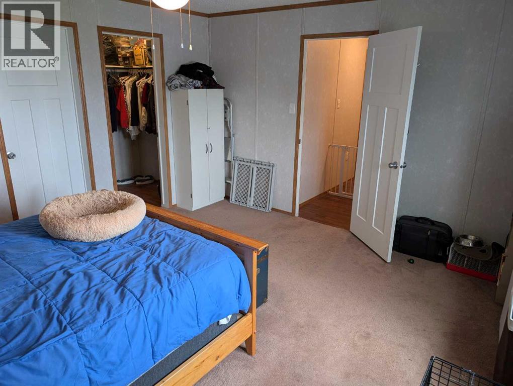 4915 1 Street Property Photo 23