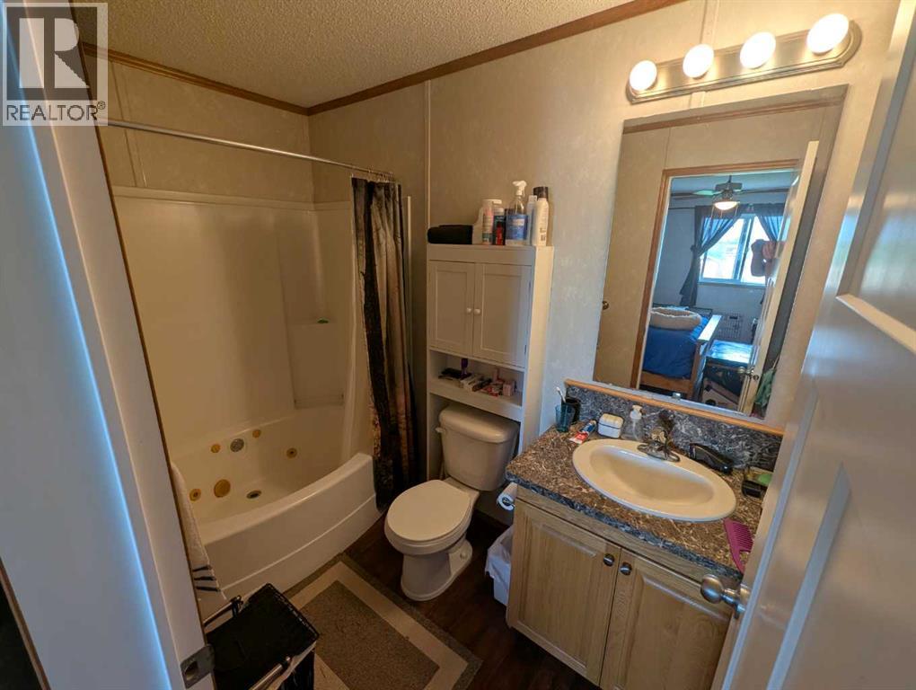 4915 1 Street Property Photo 25