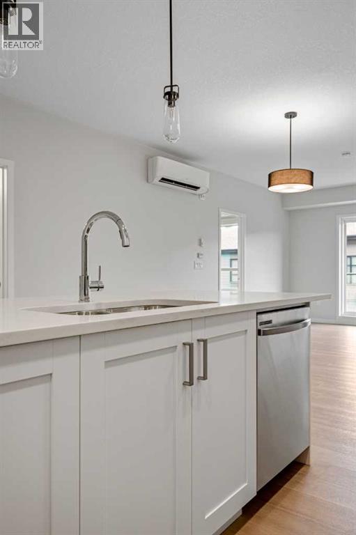 42 Cranbrook Gardens Southeast Property Photo 8