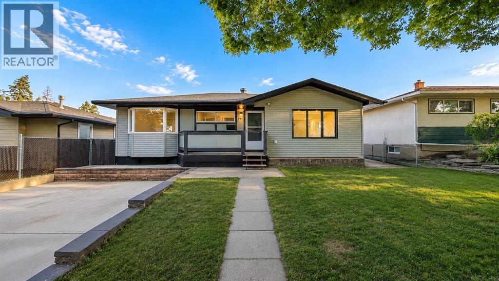44 Fairview Crescent Se Property Photo 1