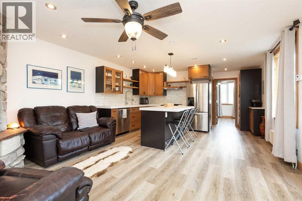11333 20 Avenue Property Photo 16