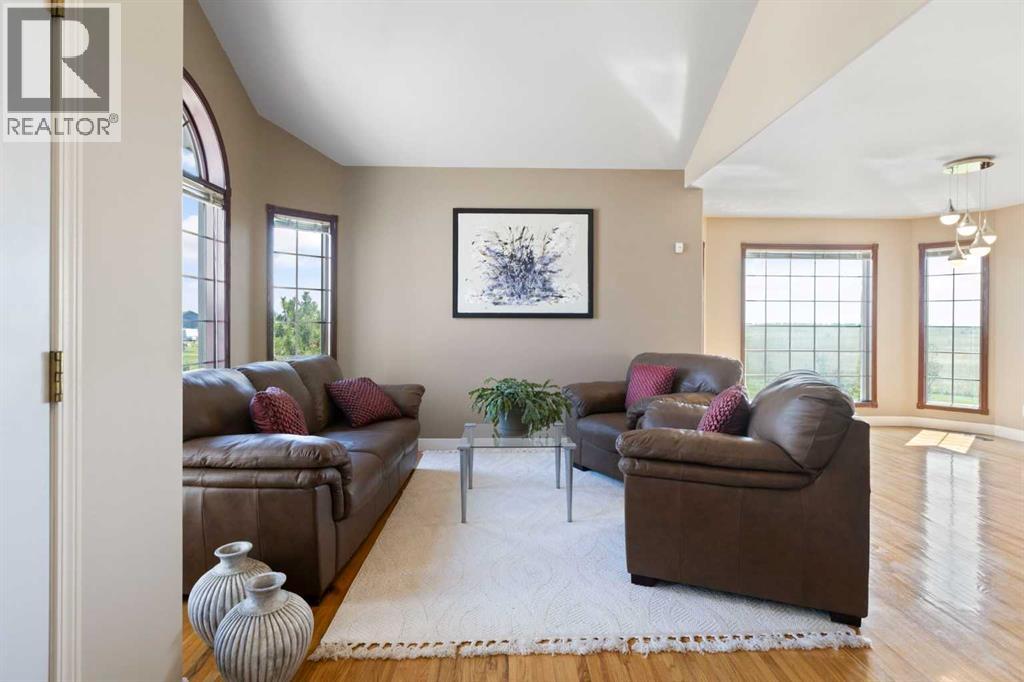 250257 Range Road 271 Property Photo 4