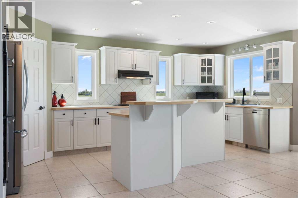 250257 Range Road 271 Property Photo 9
