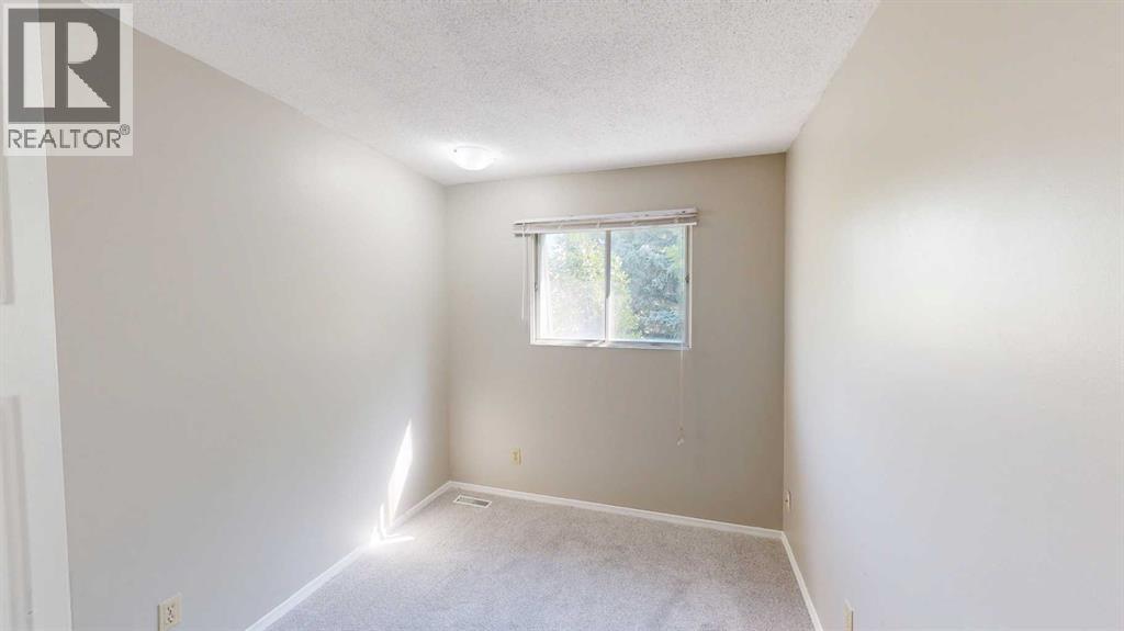 115 Lafayette Boulevard West Property Photo 7