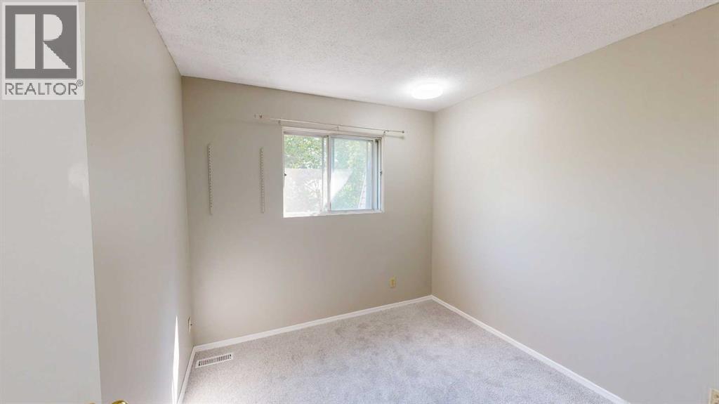 115 Lafayette Boulevard West Property Photo 9