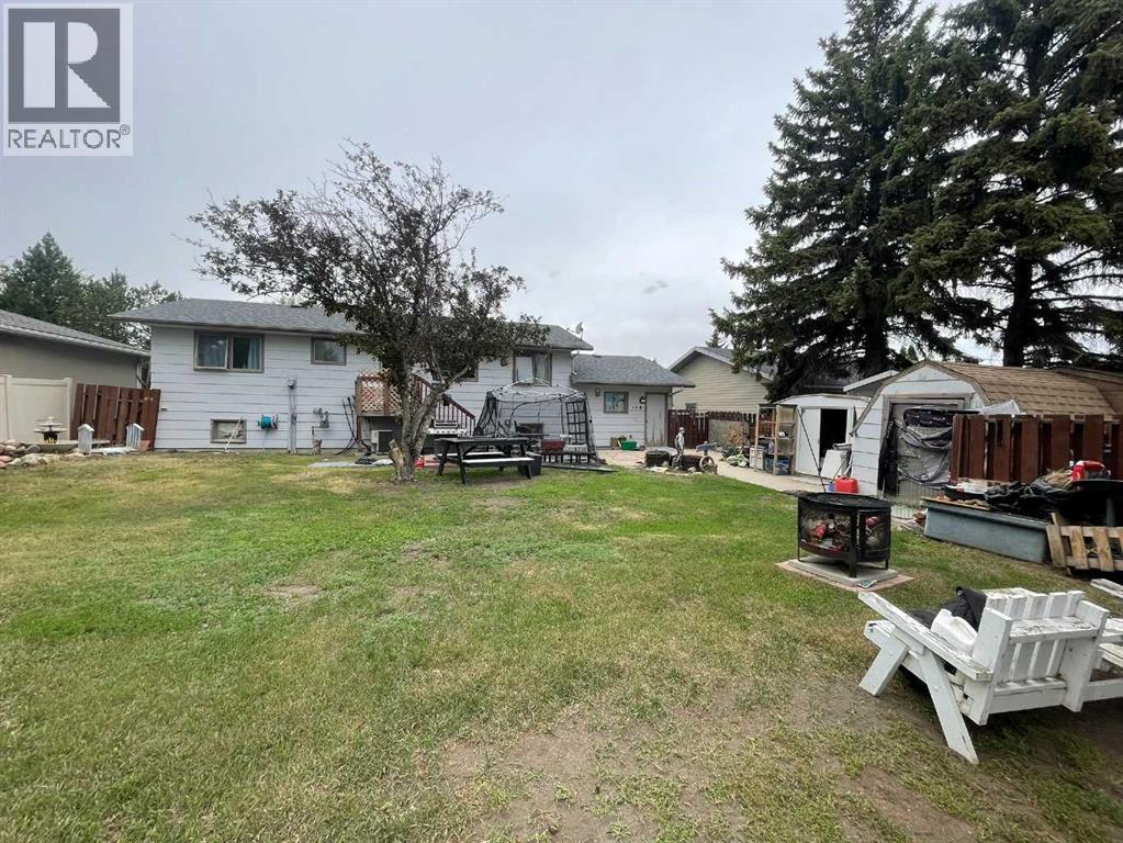 1020 1 Street W Property Photo 27