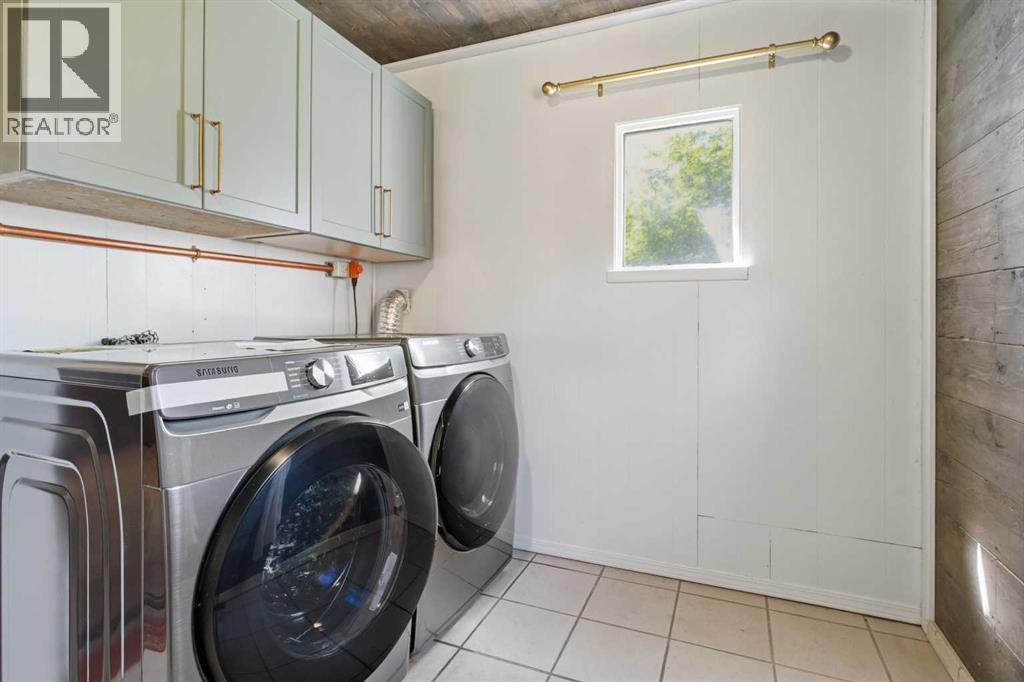 10122 106 Avenue Property Photo 6