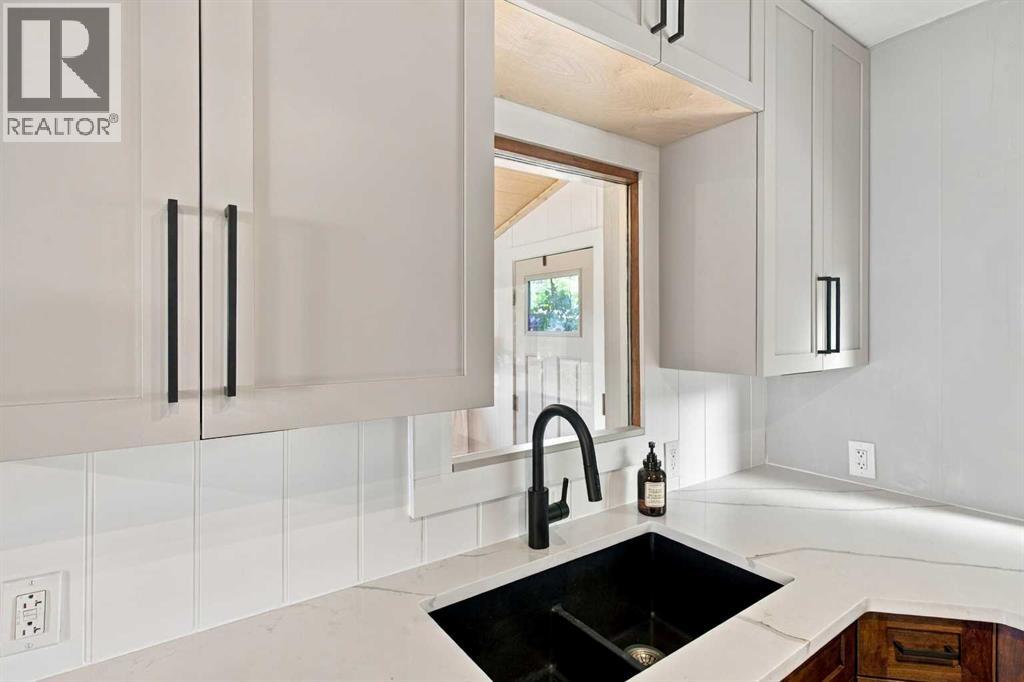 10122 106 Avenue Property Photo 13