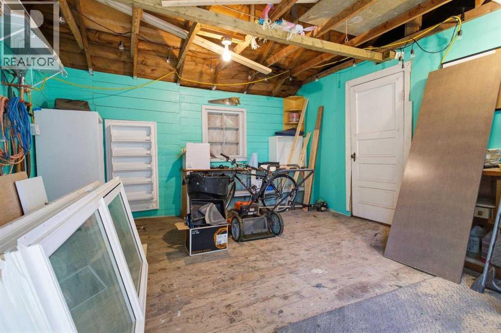 10122 106 Avenue Property Photo 27