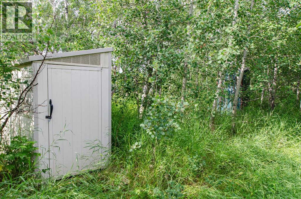 40518 Highway 821 Property Photo 15