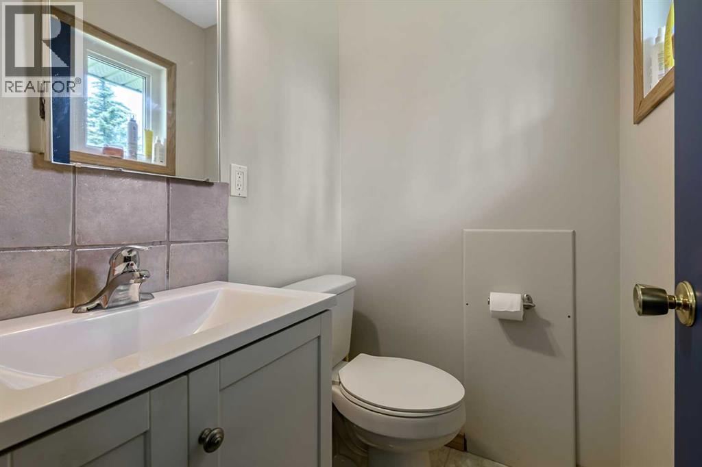 338076 Meridian Street Property Photo 13