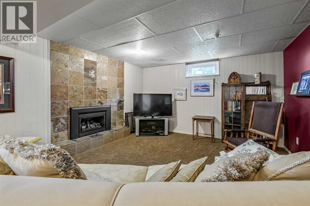 338076 Meridian Street Property Photo 17